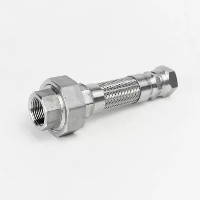 Tugevdatud PTFE komposiittoru